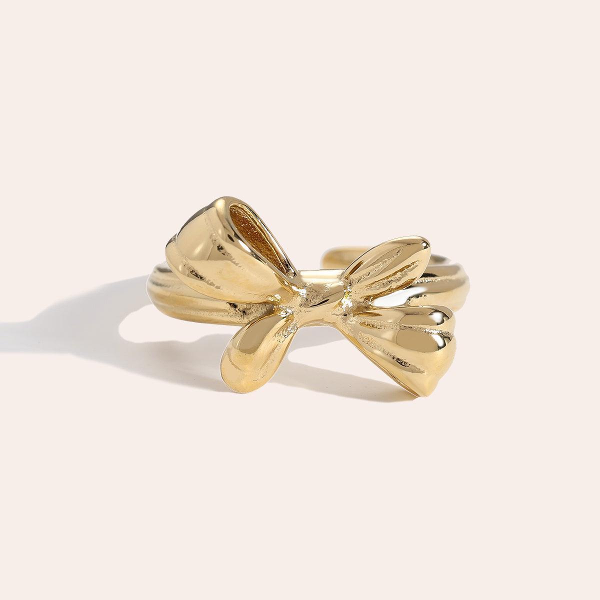 Mirasara - Classic Bowtie Ring-Goldharmonie