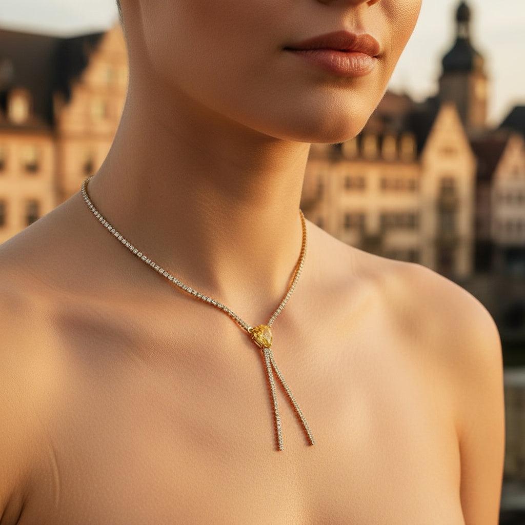 "Nayalinora" Leopard Head In Diamond Chain Edelstahl Halskette