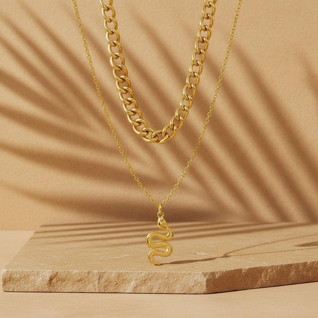 "Nayomi" – Zweiteilige goldfarbene Layering-Kette mit Schlangenanhänger