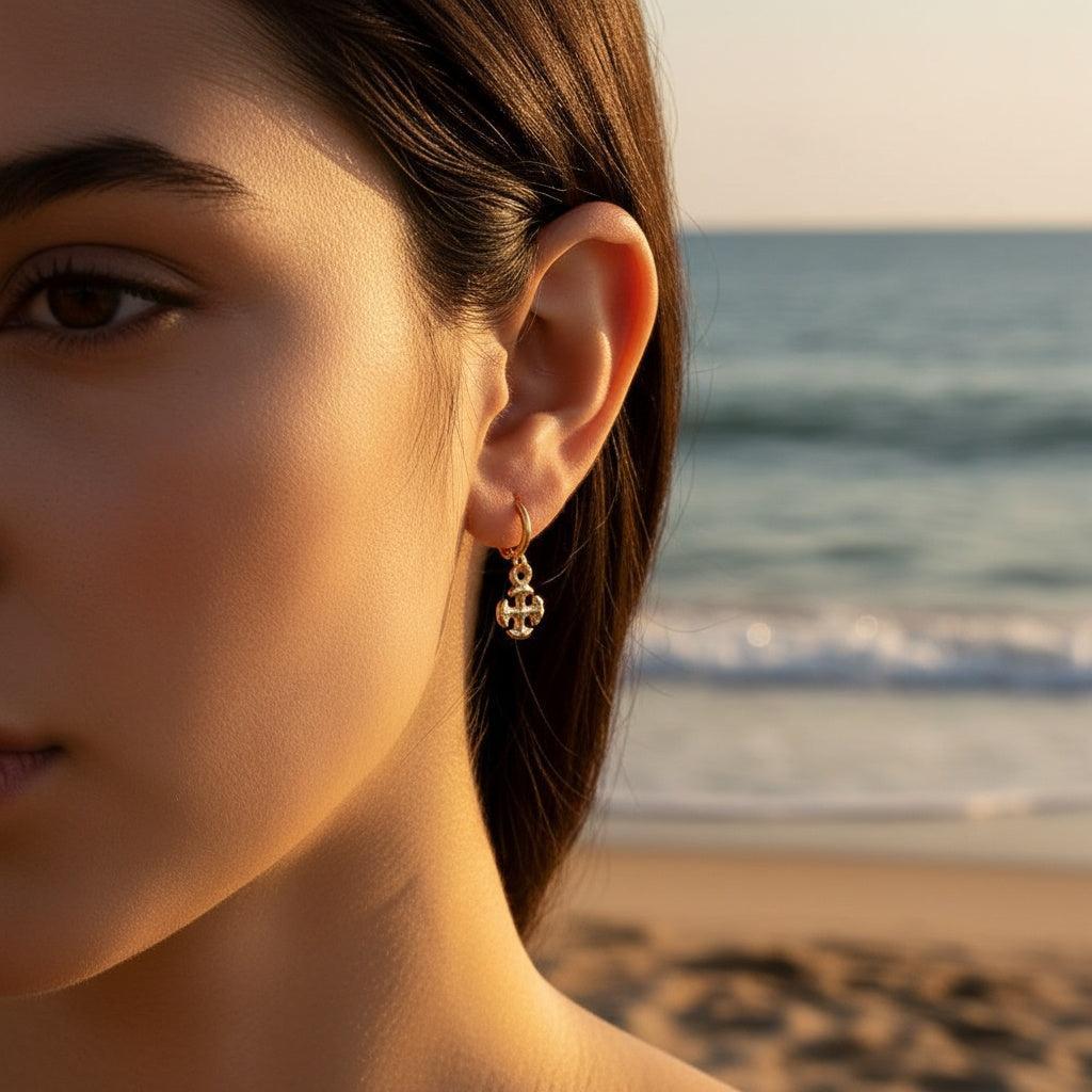„Noviviva“ Gold Flower Vergoldete Ohrringe