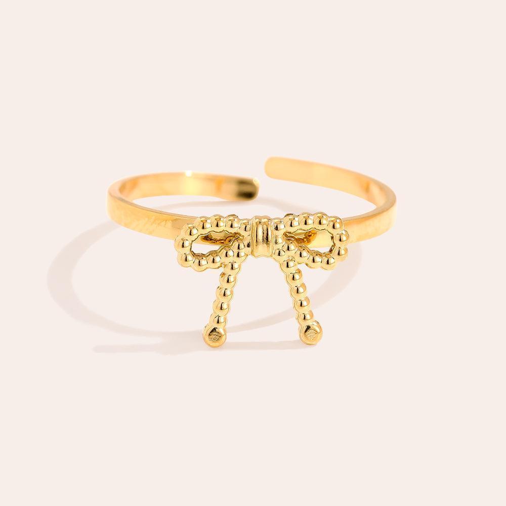Oliatara - Dots Bowtie Ring-Goldharmonie