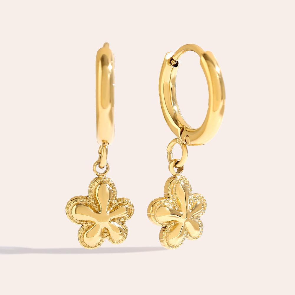 „Oliavella“ Sweet Little Flower Ohrringe-Goldharmonie