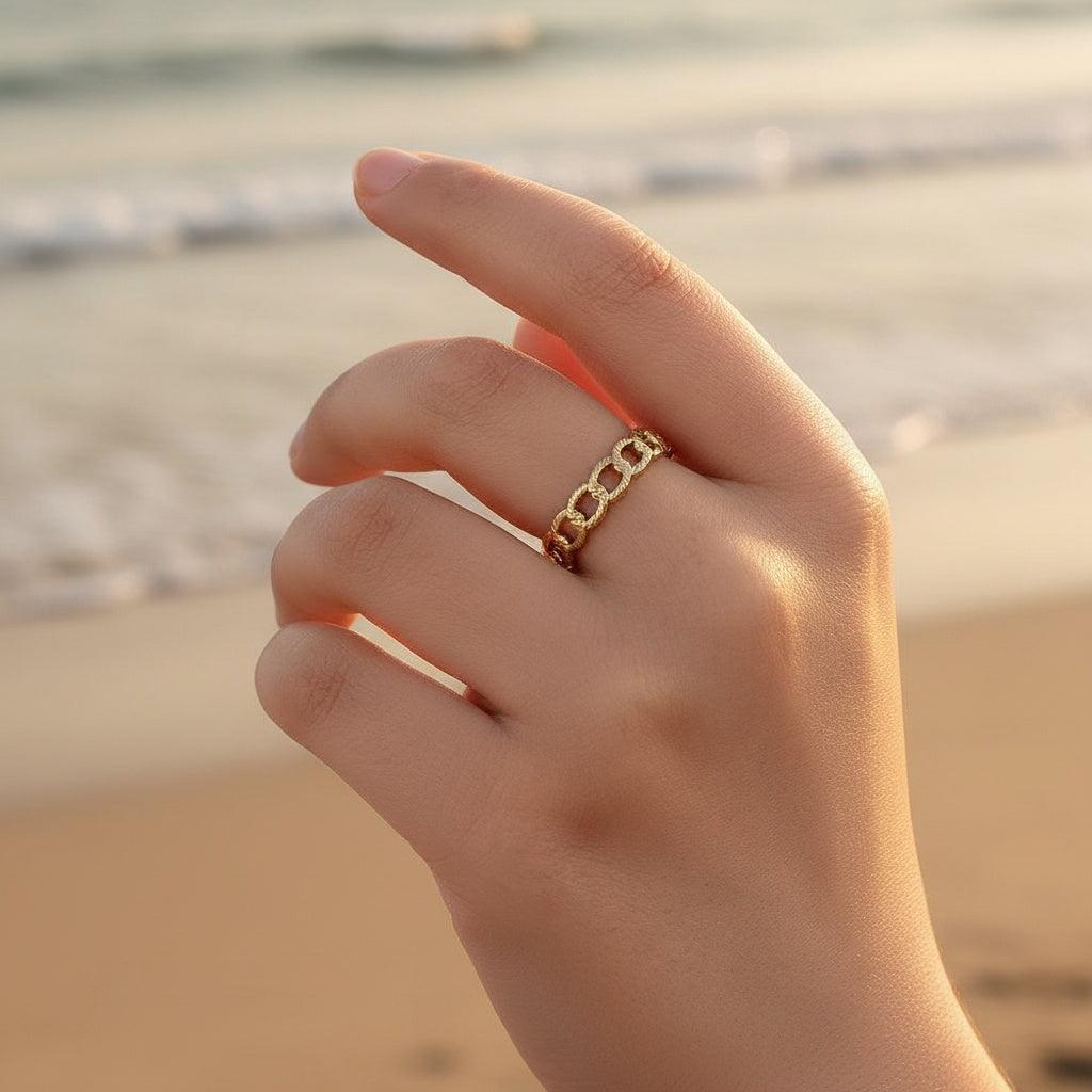 Oliavia - Chained Circles Ring