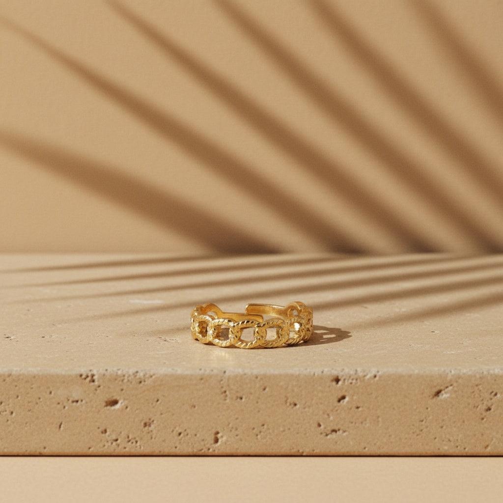 Oliavia - Chained Circles Ring