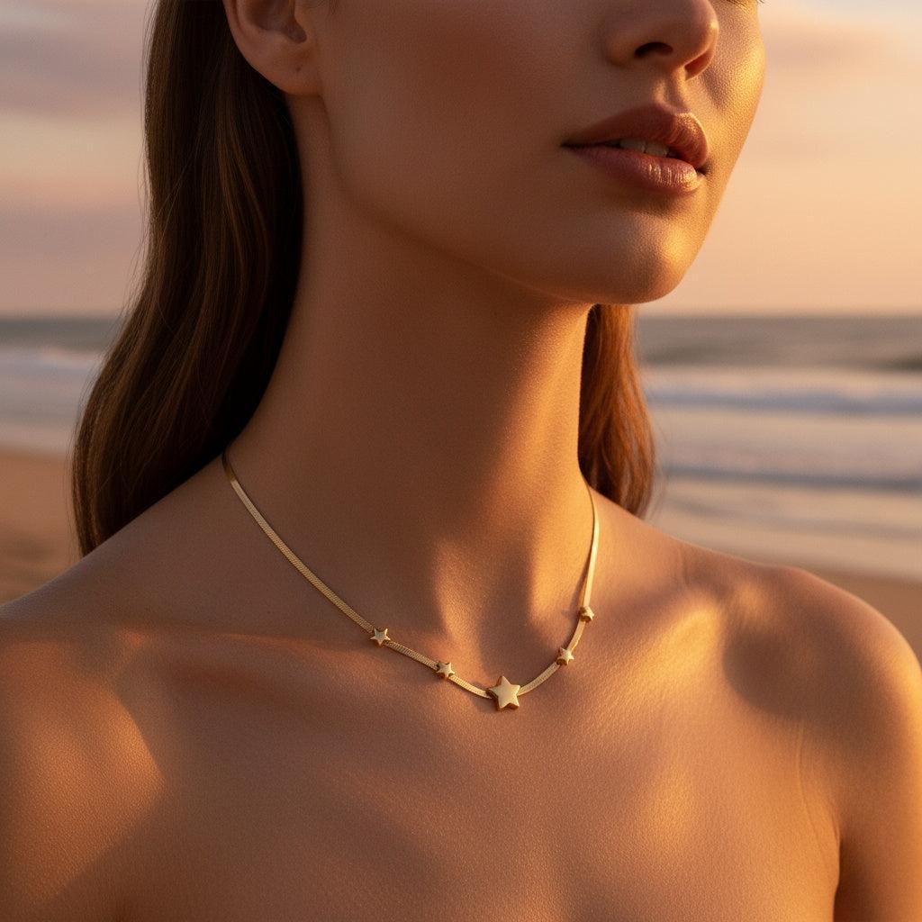 "Rinavellyn" Stars In Snake Chain Edelstahl Halskette
