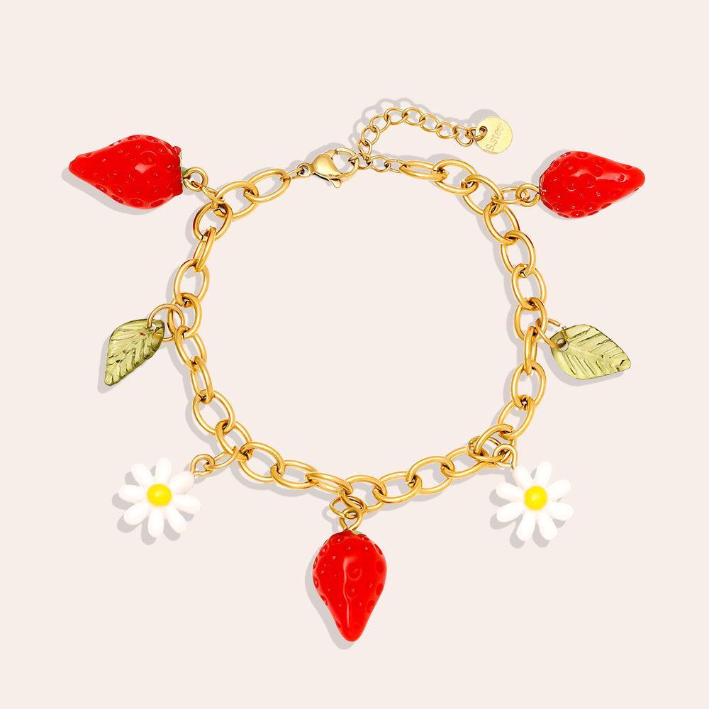 „Rubina“ – Edelstahl-Arm­kette mit Erdbeer-Charm, 17 cm + 3 cm-Goldharmonie
