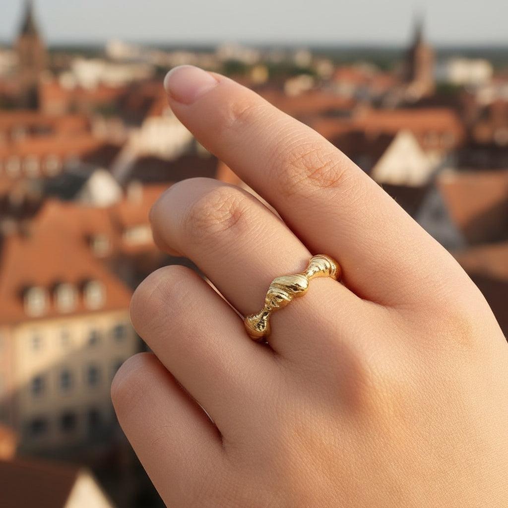 Savilira - Nice Designed Ring