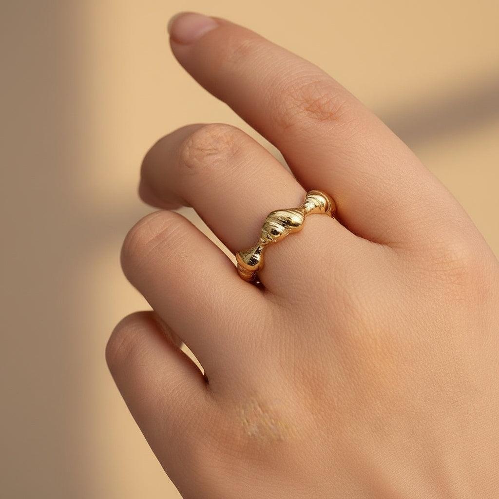 Savilira - Nice Designed Ring