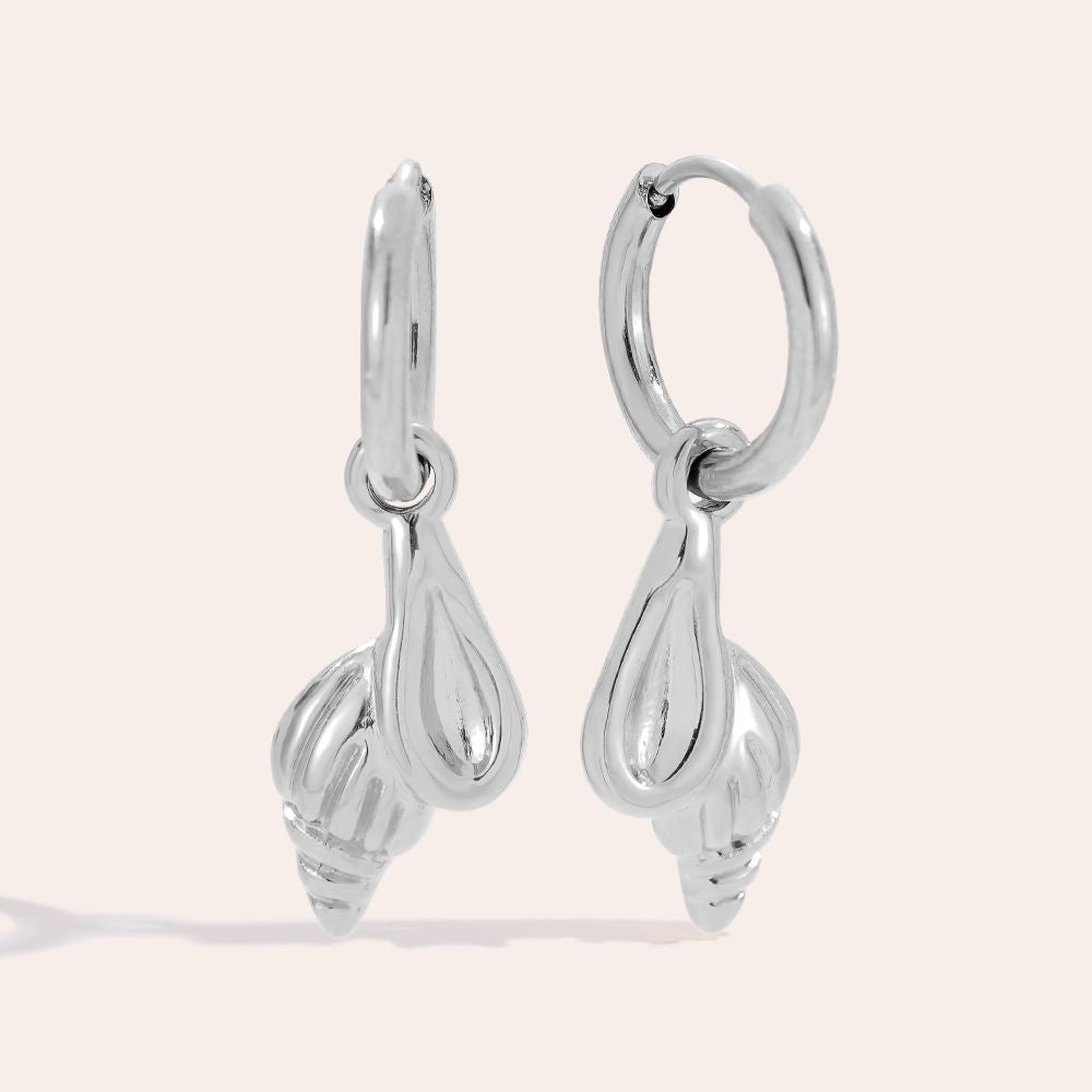 „Savitara“ Conch Ohrringe