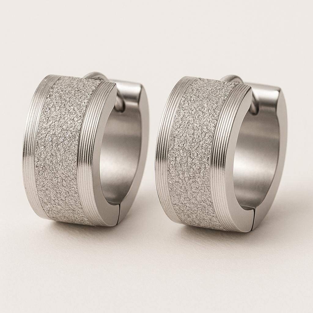 „Serenya“ – Creolen mit sandgestrahltem Finish