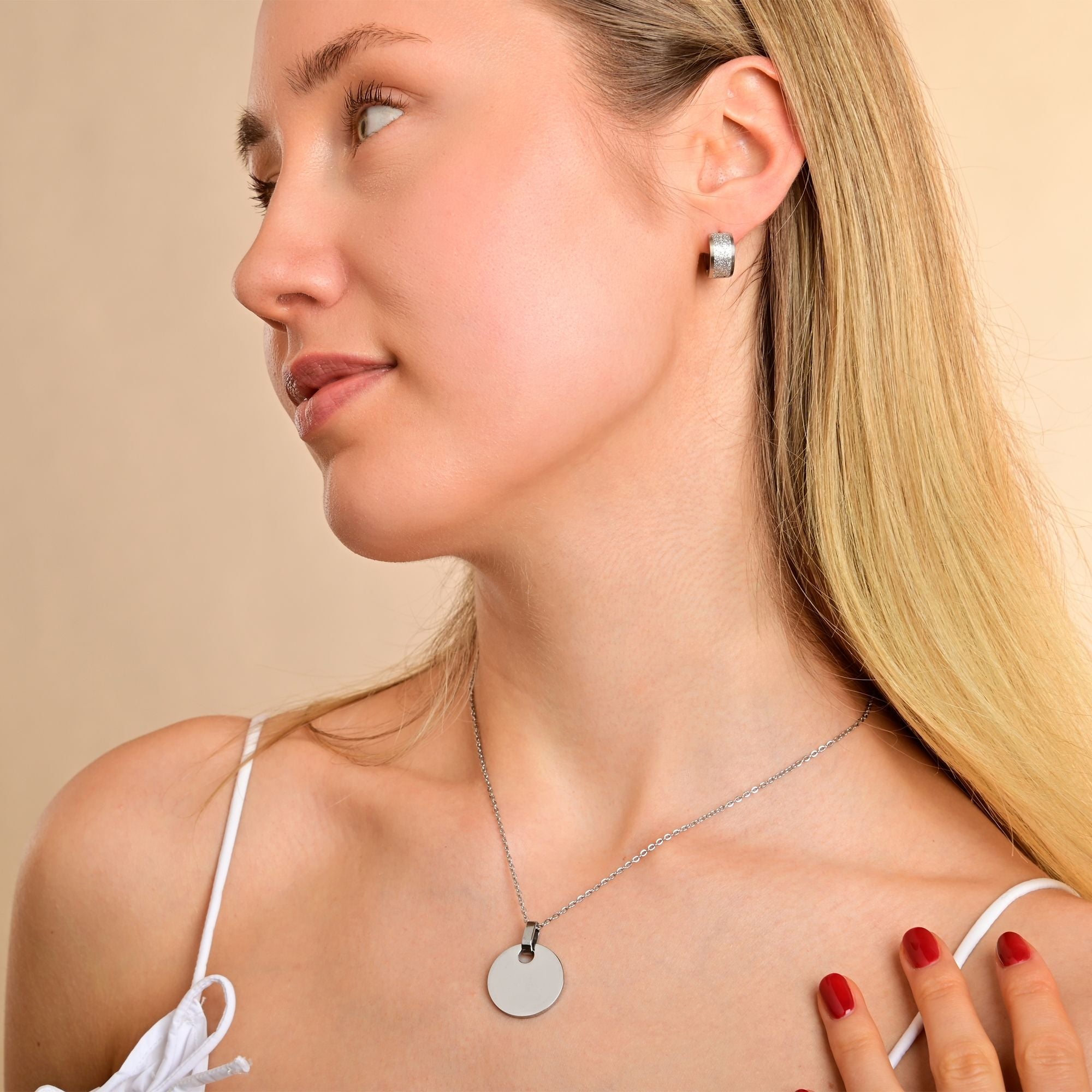 „Serenya“ – Creolen mit sandgestrahltem Finish