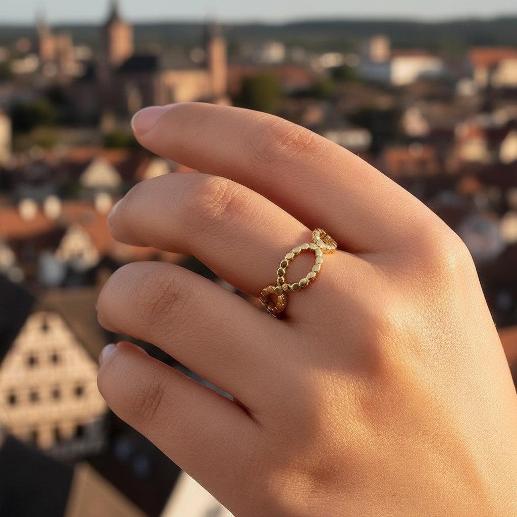 Talimiraa - Oval Joy Ring