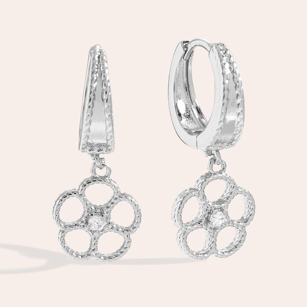 „Talimirae“ Spring Diamond Flower Vergoldete Ohrringe