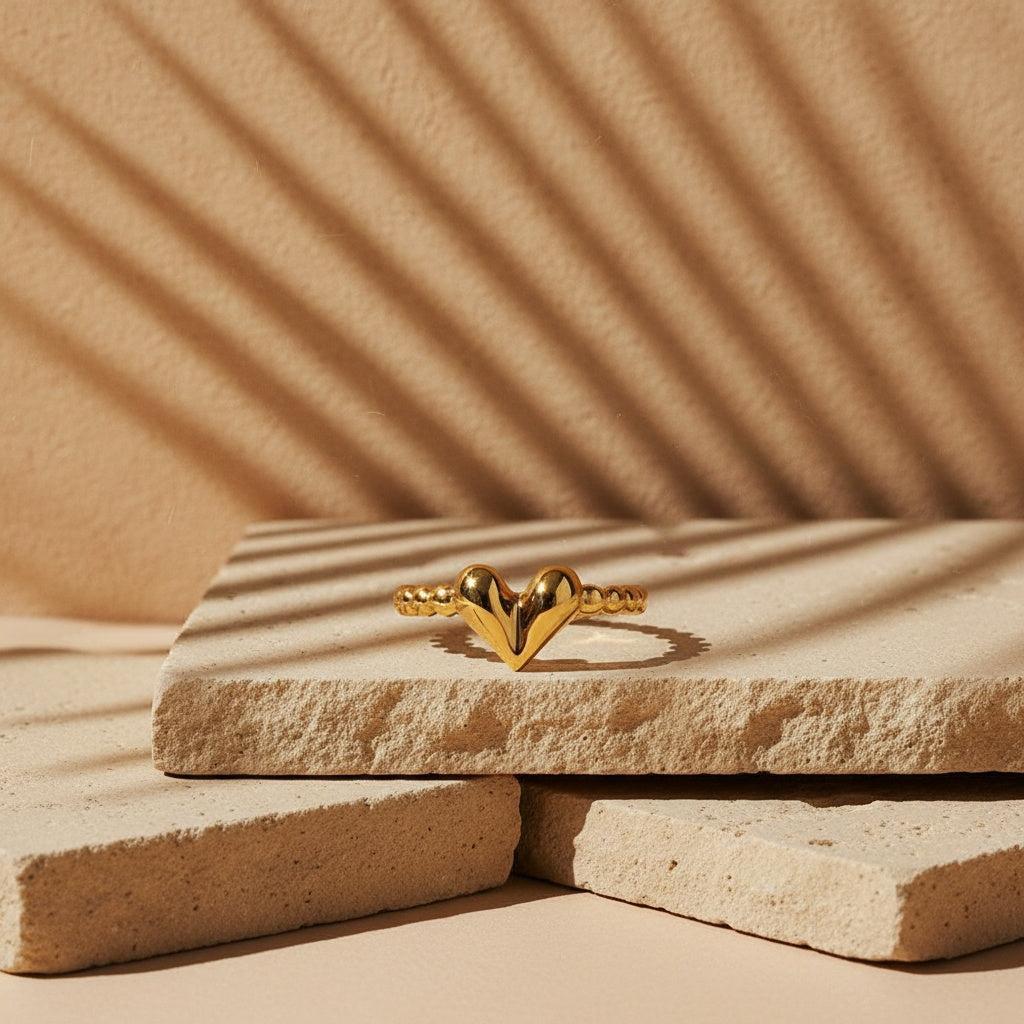 Talivia - Fine Heart Ring