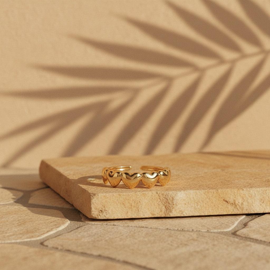 Velalara - Adjustable Five Hearts Ring