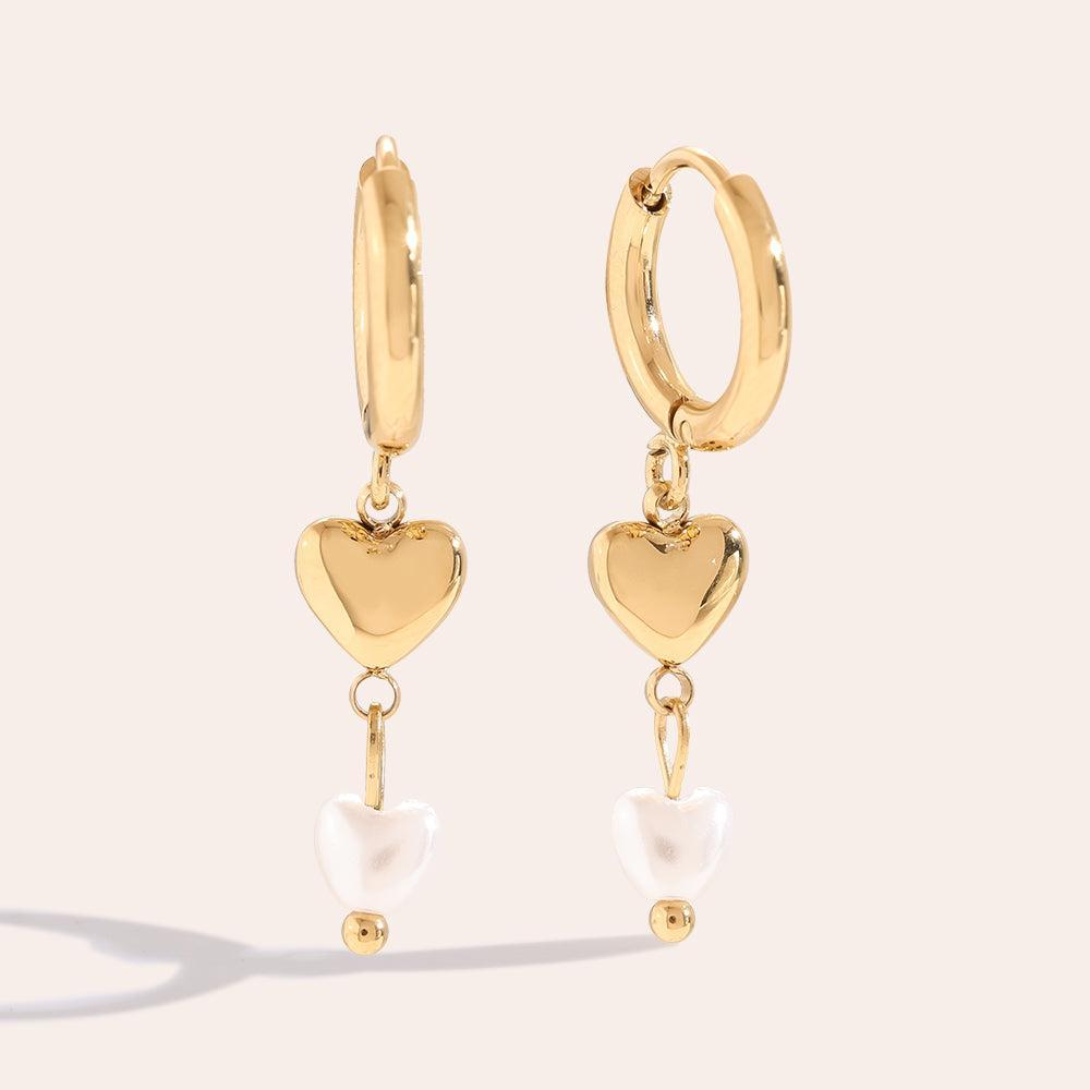 "Velara" – Herz & Perle Edelstahl Ohrringe-Goldharmonie