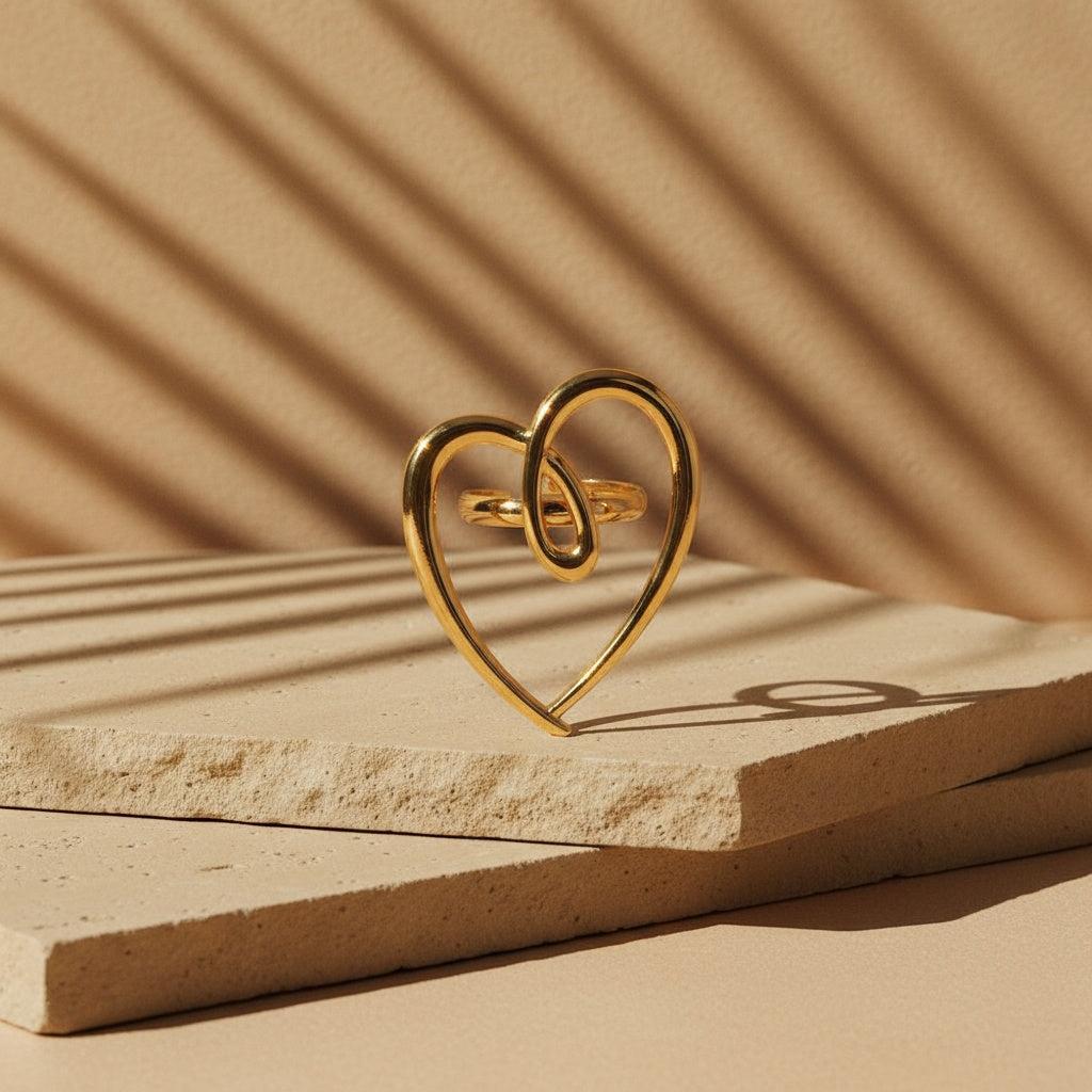 Velasara - Big Heart Ring
