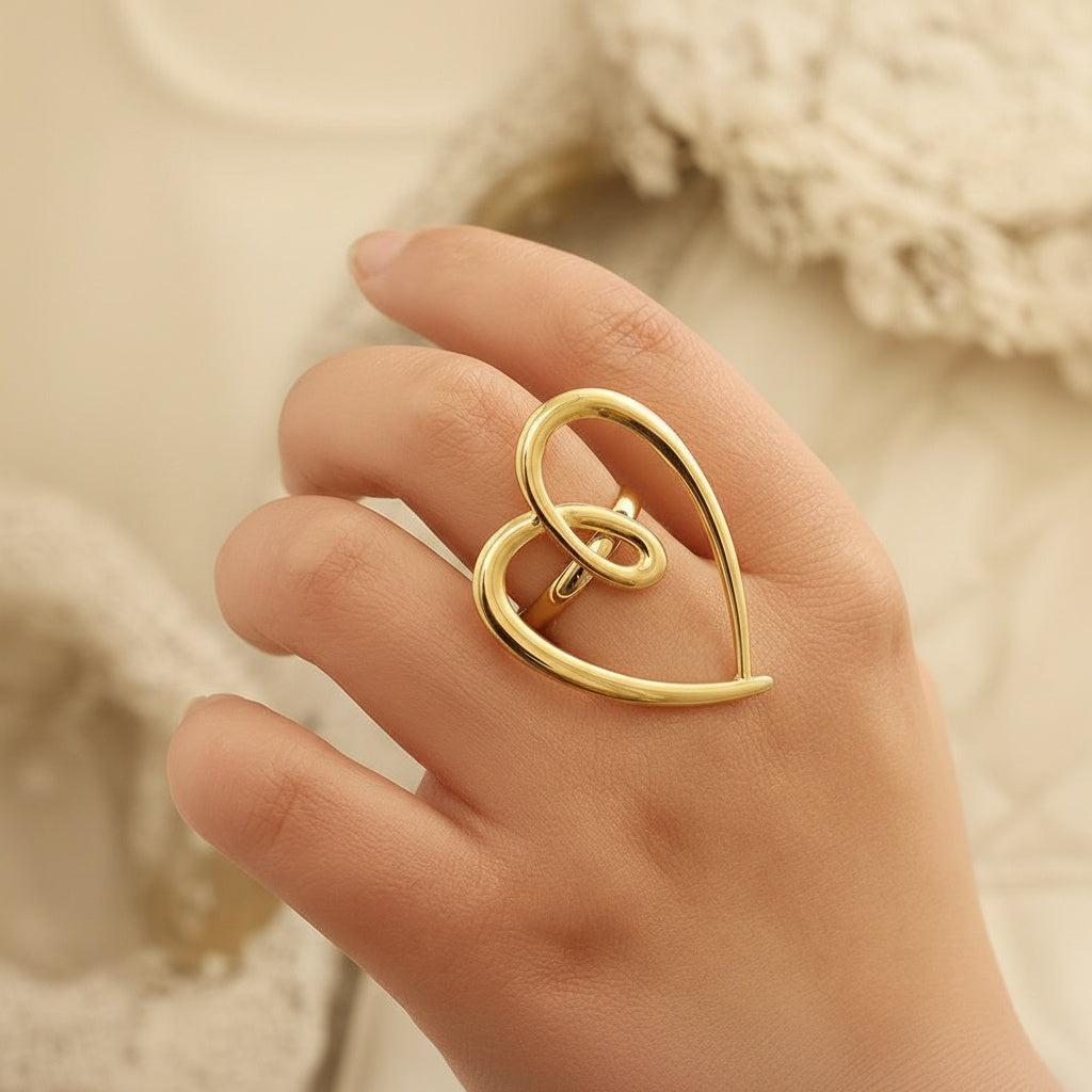 Velasara - Big Heart Ring