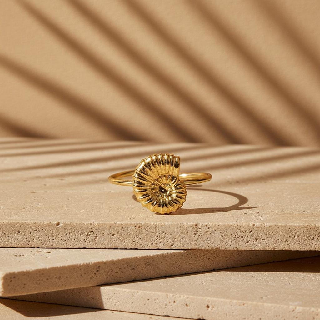 Vivilina - Right Conch Ring