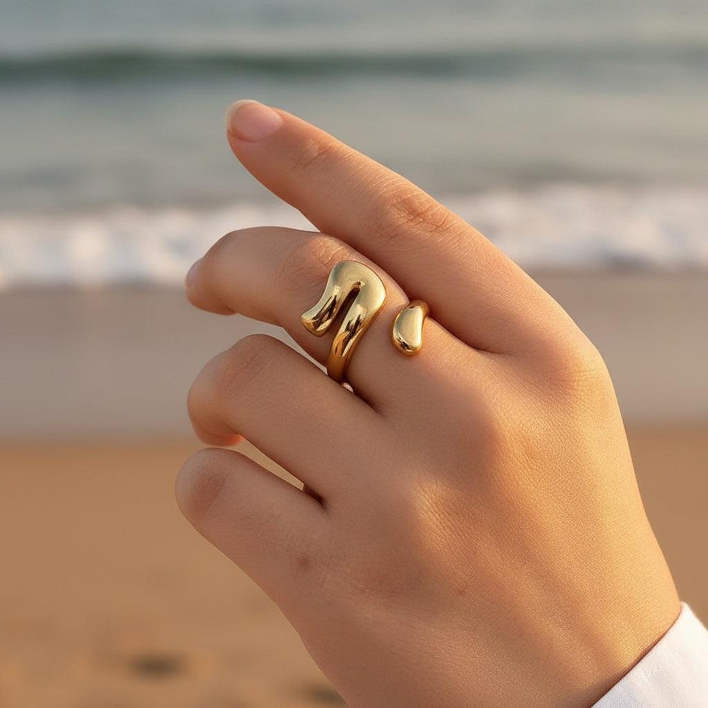Vivinira - Dick Line Ring