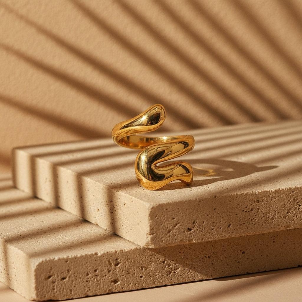 Vivinira - Dick Line Ring