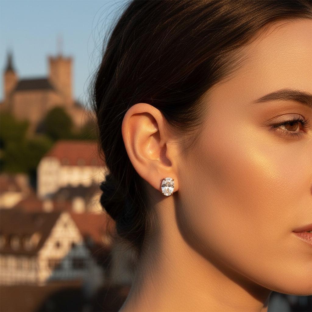 „Viviriva“ Single Oval Diamond Ohrringe