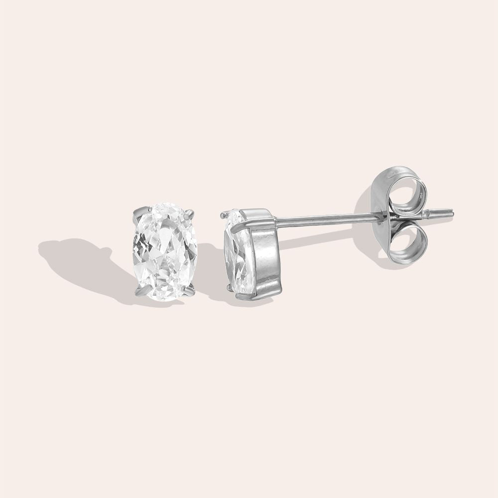 „Viviriva“ Single Oval Diamond Ohrringe