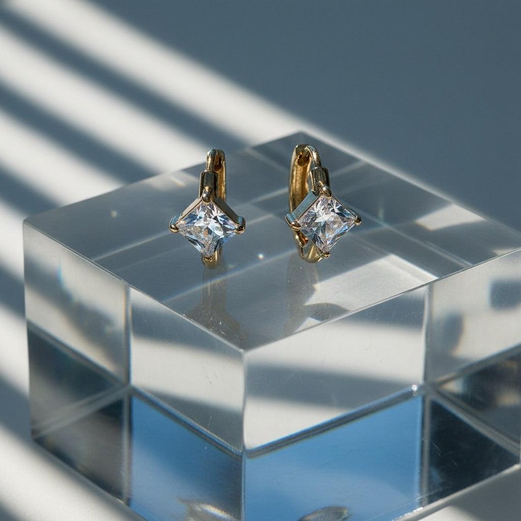„Vivitara“ Diamond Cube Hoop Ohrringe
