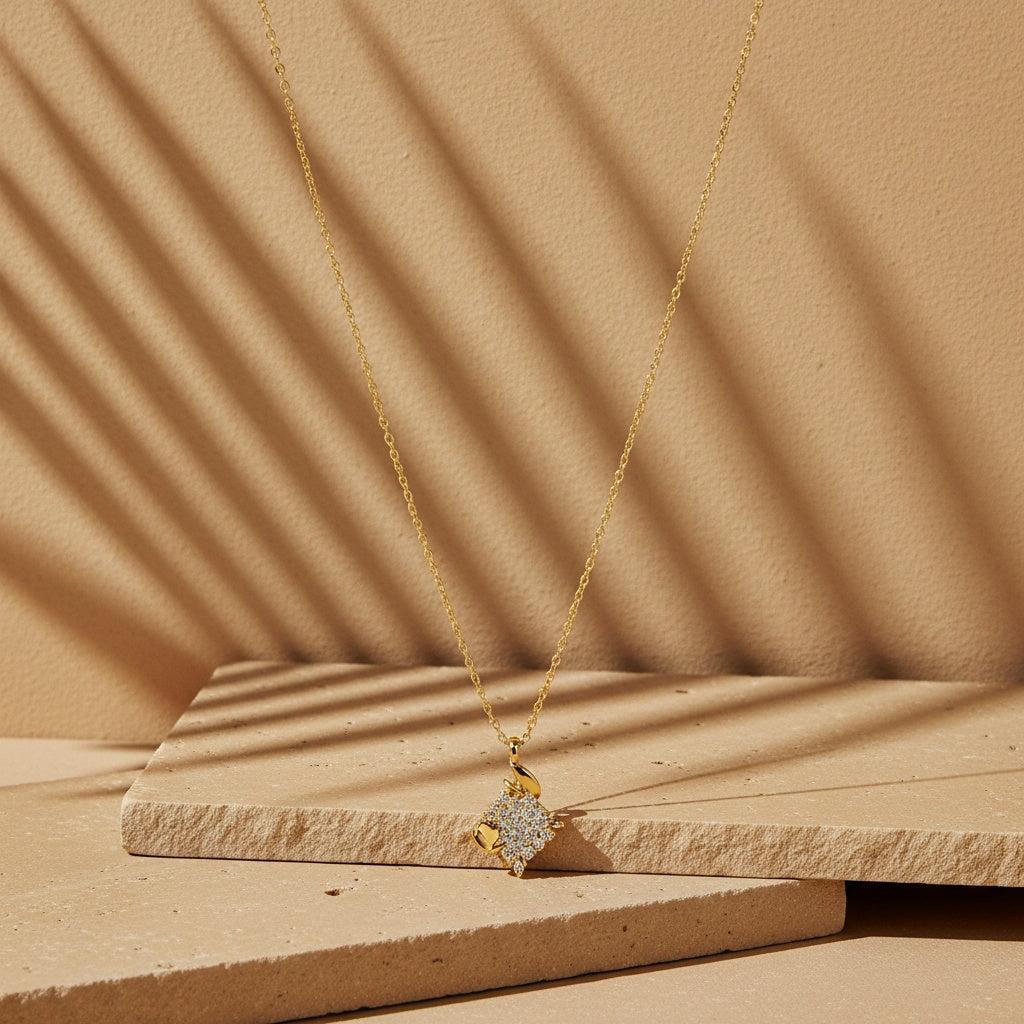 "Yarariaia" Diamond Crab Edelstahl Halskette