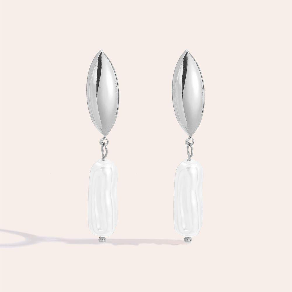 „Zelinellaa“ Drop With Long Pearl Ohrringe
