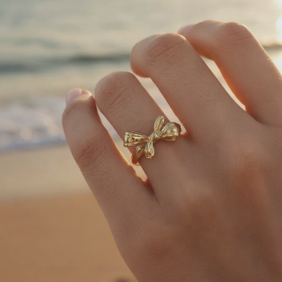 Mirasara - Classic Bowtie Ring